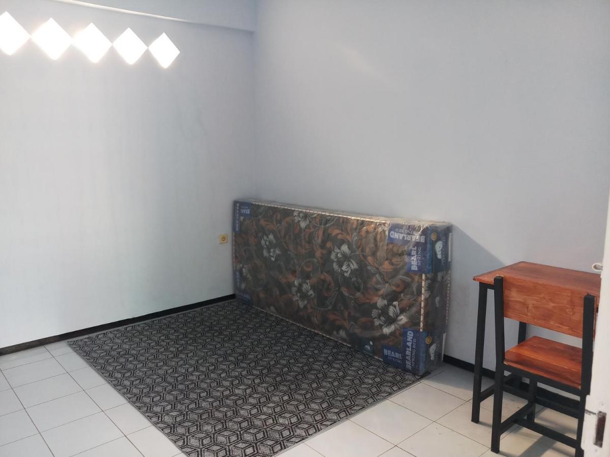 Welirang 20B Homestay - Max 2 Orang Per Kamar Malang Luaran gambar